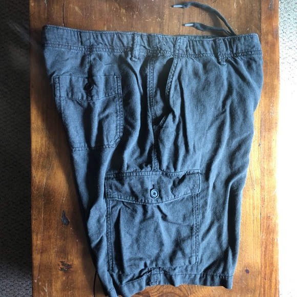 Old Navy Linen Shorts - Picture 3 of 6